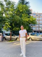 667284258: Chico busca chica en Alicante