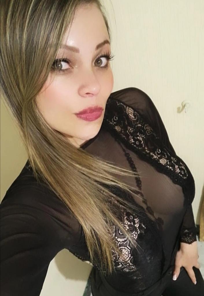 Chica busca chico en Menorca: 