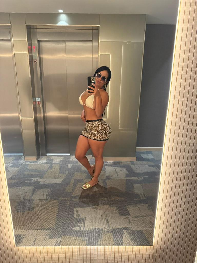 Chica busca chico en Tenerife: 