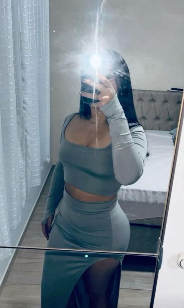 Chica busca chico en Sevilla: 