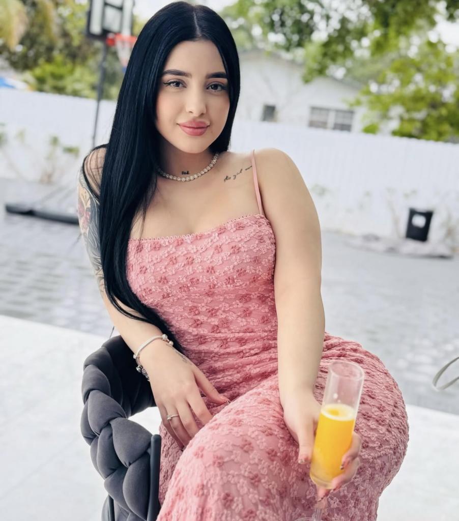 Chica busca chico en Cádiz: 