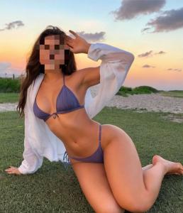 631479033: Chica busca chico en Navarra