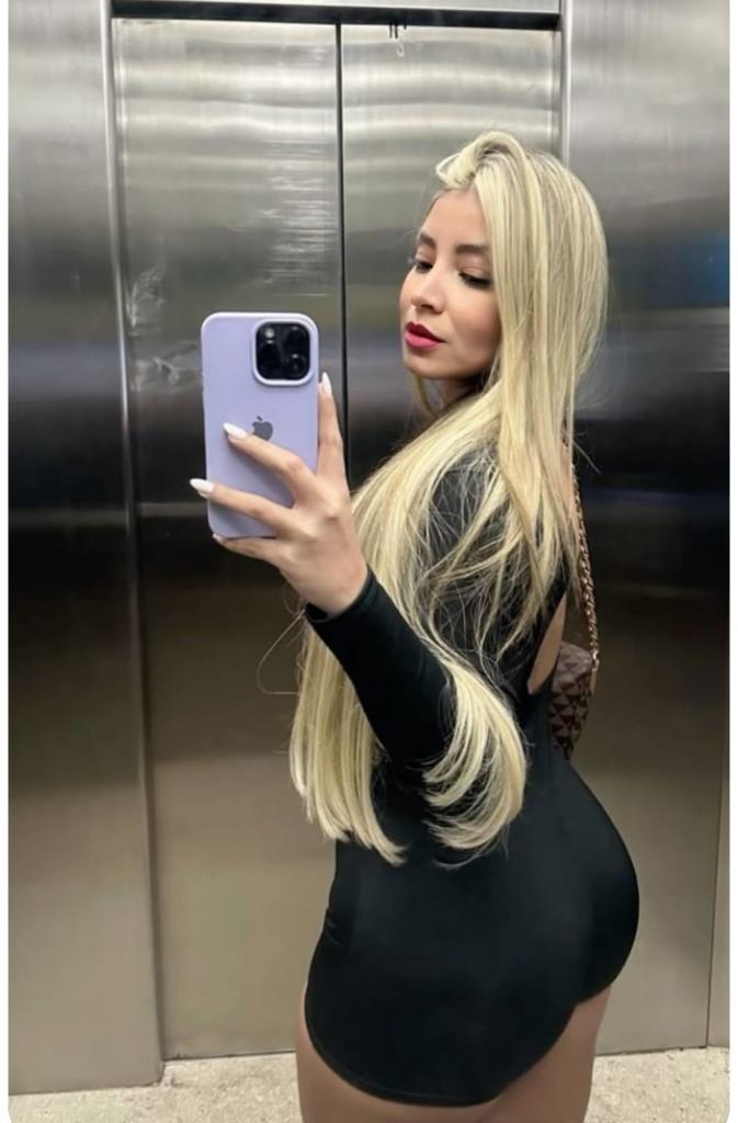 Chica busca chico en Almería: 