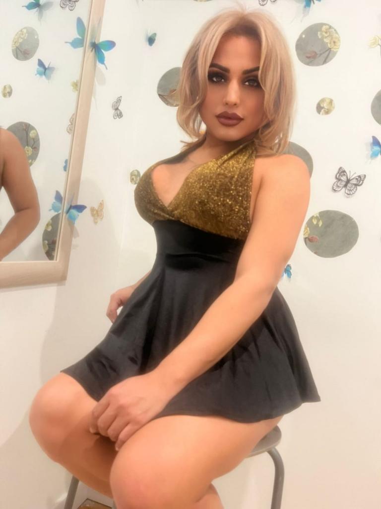 Chica busca chico en Barcelona: 