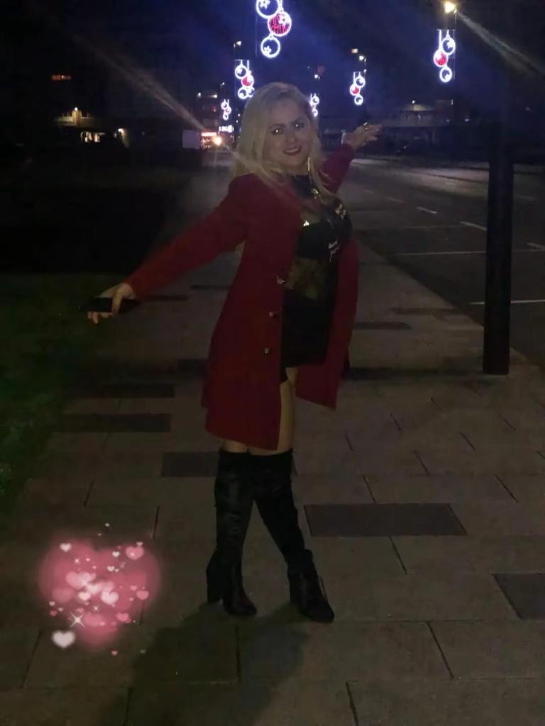 692805446: Chica busca chico en Pontevedra