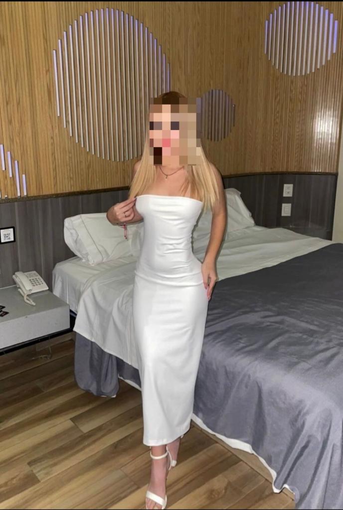 667425951: Chica busca chico en Lérida