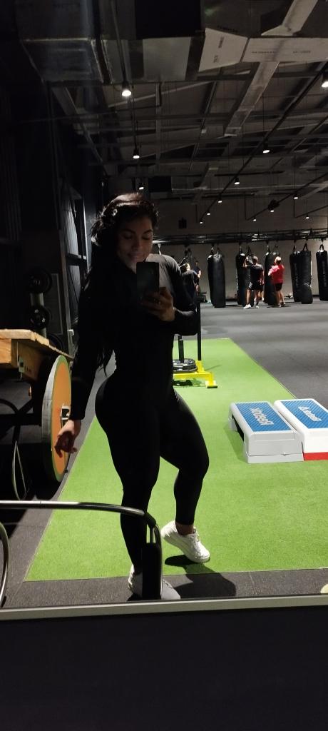 Chica busca chico en Granada: 