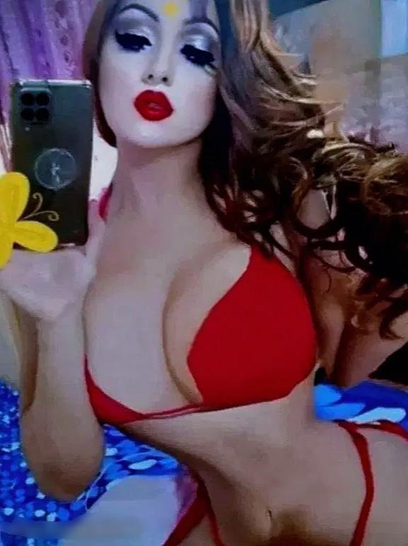 Chica busca chico en Almería: 