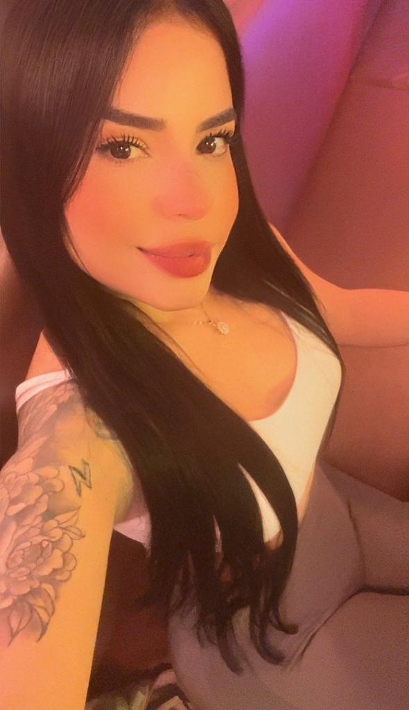 603987183: Chica busca chico en Cádiz