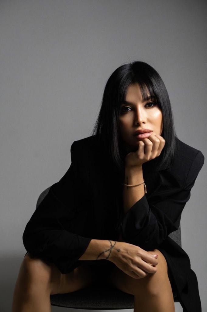 662236557: Chica busca chico en Madrid