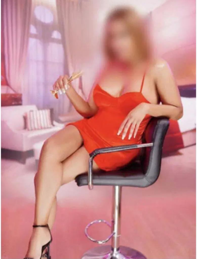 642870339: Chica busca chico en Cuenca