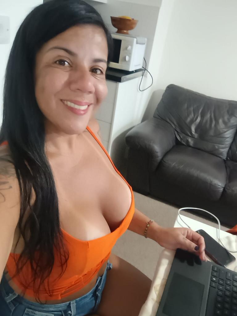 Chica busca chico en Cantabria: 