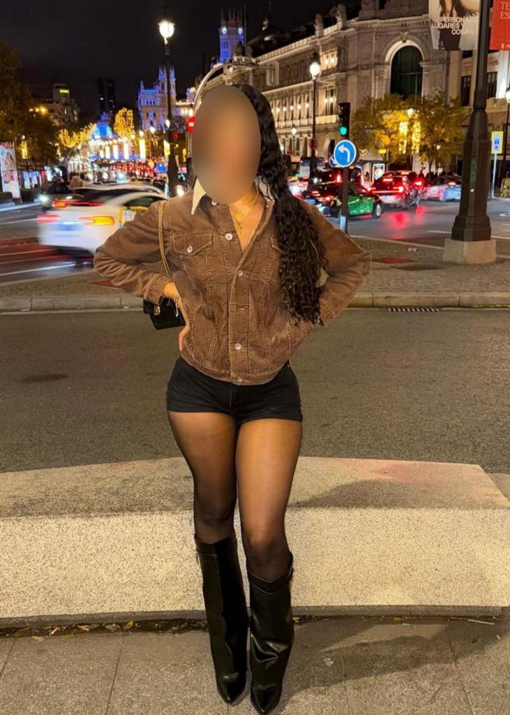 663995020: Chica busca chico en Soria