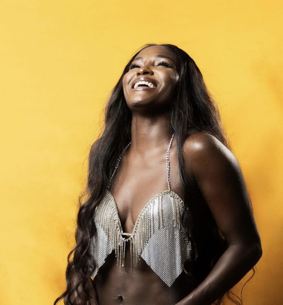 613702889: Chica busca chico en Málaga