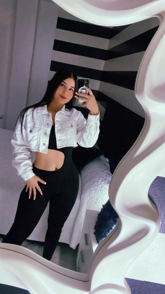 642802315: Chica busca chico en Barcelona