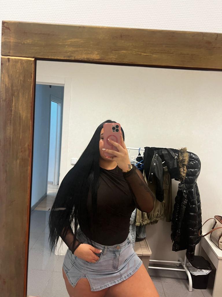 Chica busca chico en Alicante: 