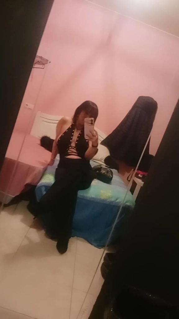 612401855: Chica busca chico en La Coruña