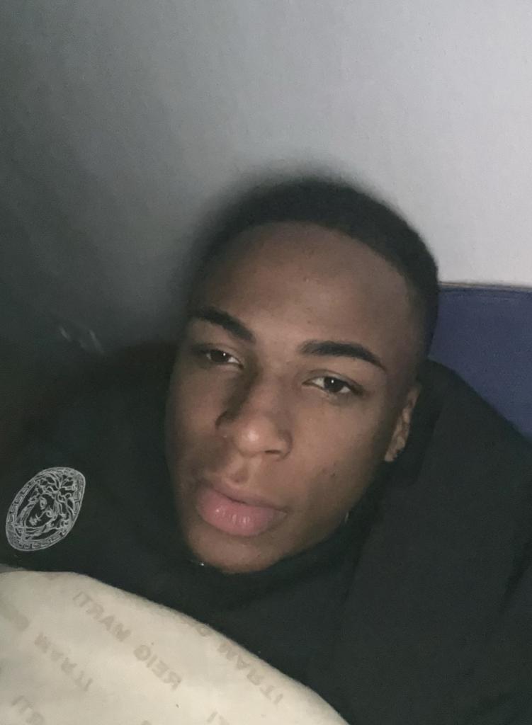 Chico busca chica en Alicante: 