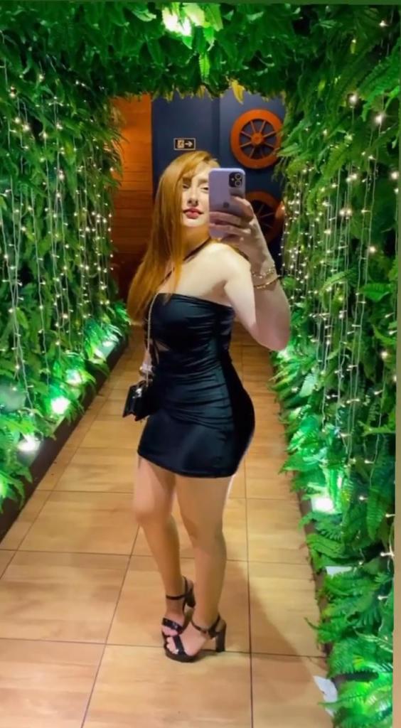 Chica busca chico en Almería: 