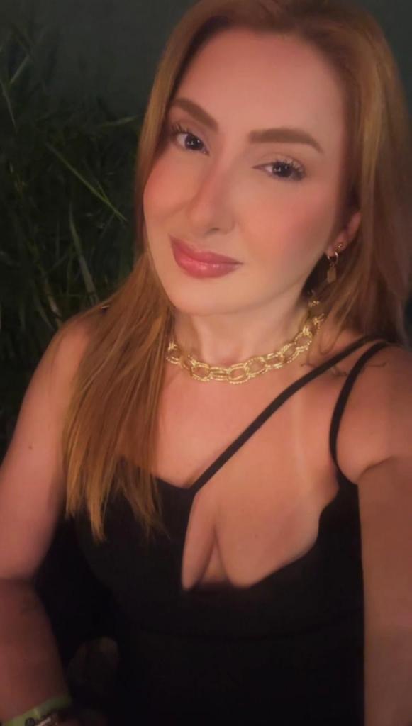 Chica busca chico en Almería: 