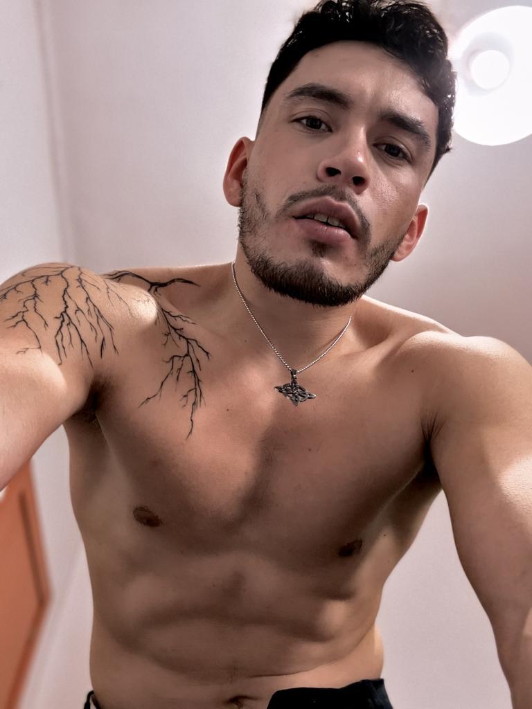 Chico busca chica en Málaga: 