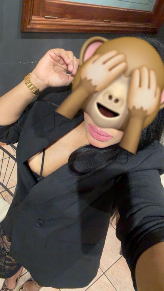 604210818: Chica busca chico en Orense