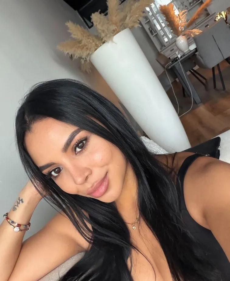 Chica busca chico en Granada: 