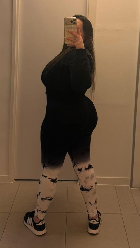 Chica busca chico en Granada: 