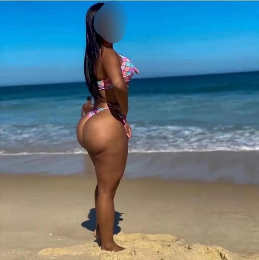 Chica busca chico en Cádiz: 