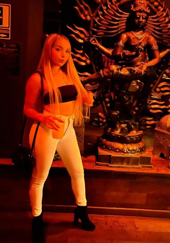 Chica busca chico en Barcelona: 