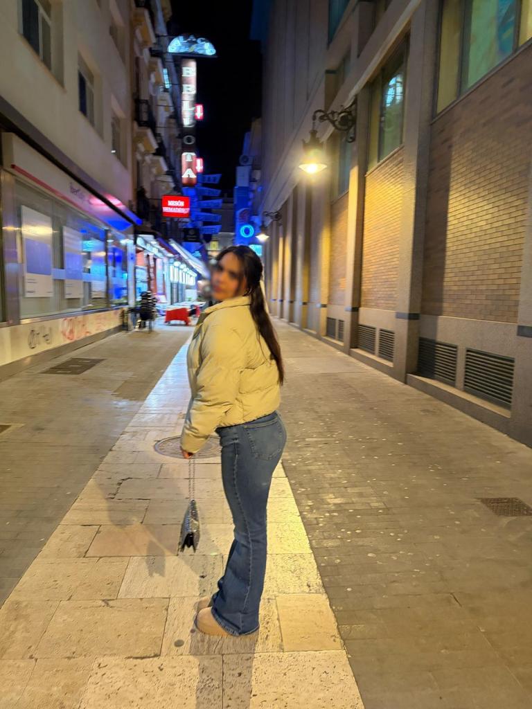 Chica busca chico en Alicante: 