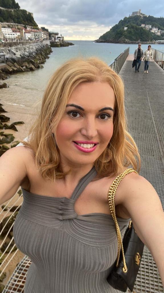 634249032: Transexual en Álava