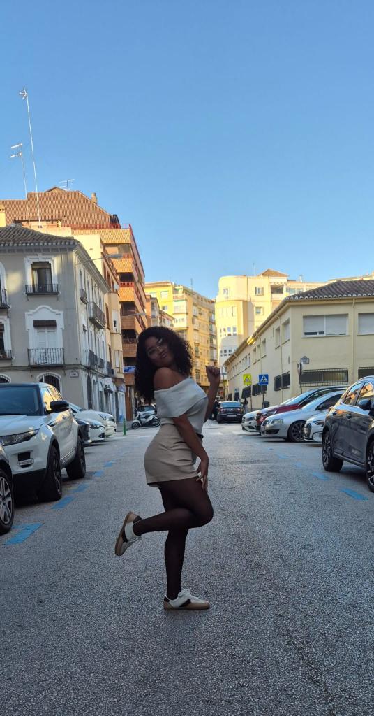 Chica busca chico en Almería: 