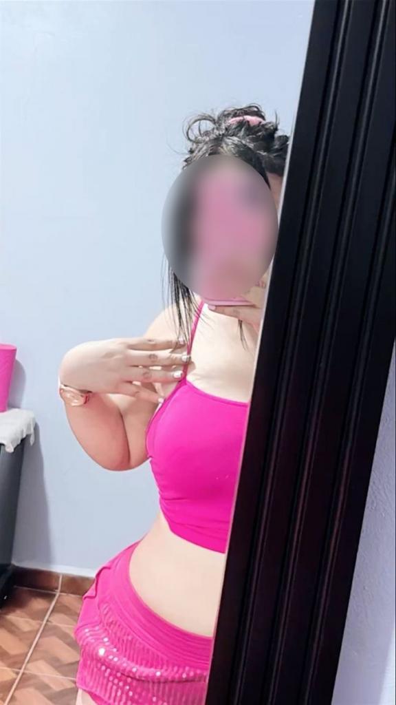 Chica busca chico en Tenerife: 