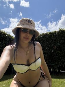 667640880: Chica busca chico en Málaga