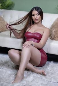 667640880: Chica busca chico en Málaga