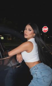 613854684: Chica busca chico en Alicante