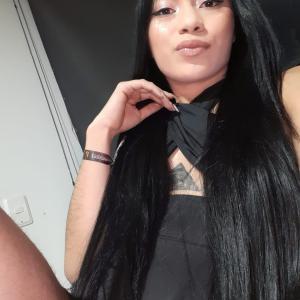 671134267: Chica busca chico en Sevilla