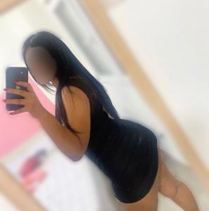 627574249: Chica busca chico en Madrid