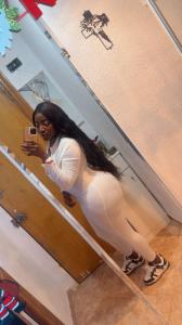 670339991: Chica busca chico en Barcelona