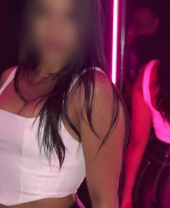 602513089: Chica busca chico en Sevilla