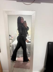 617415534: Chica busca chico en Sevilla