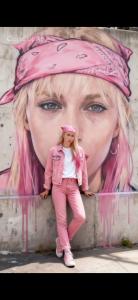 666913401: Chica busca chico en Barcelona