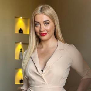 613951043: Chica busca chico en Málaga