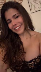 695165667: Chica busca chico en Granada