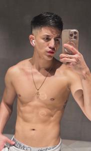 627387821: Chico busca chica en Valencia