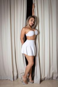 632977434: Chica busca chico en Málaga