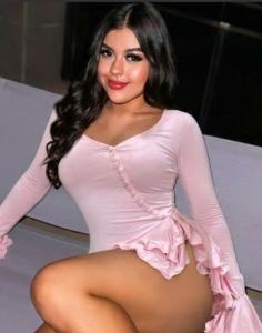 667921589: Chica busca chico en Madrid