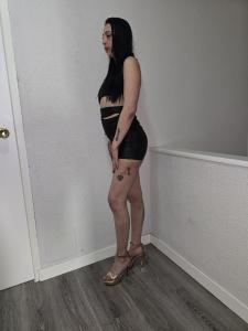 671268179: Chica busca chico en Madrid