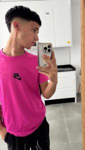 614971785: Chico busca chica en Málaga